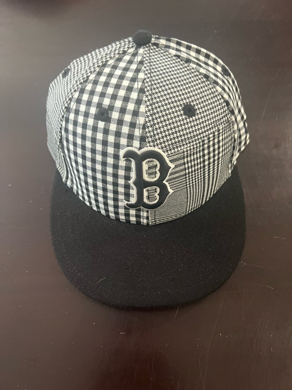 Boston Red Sox New Era Black Plaid 59FIFTY Baseball Hat Fitted 7 1/4 Great